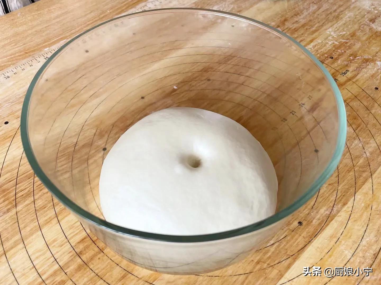 愛吃披薩不用買，學會這配方，外皮酥脆超級拉絲，媲美必勝客