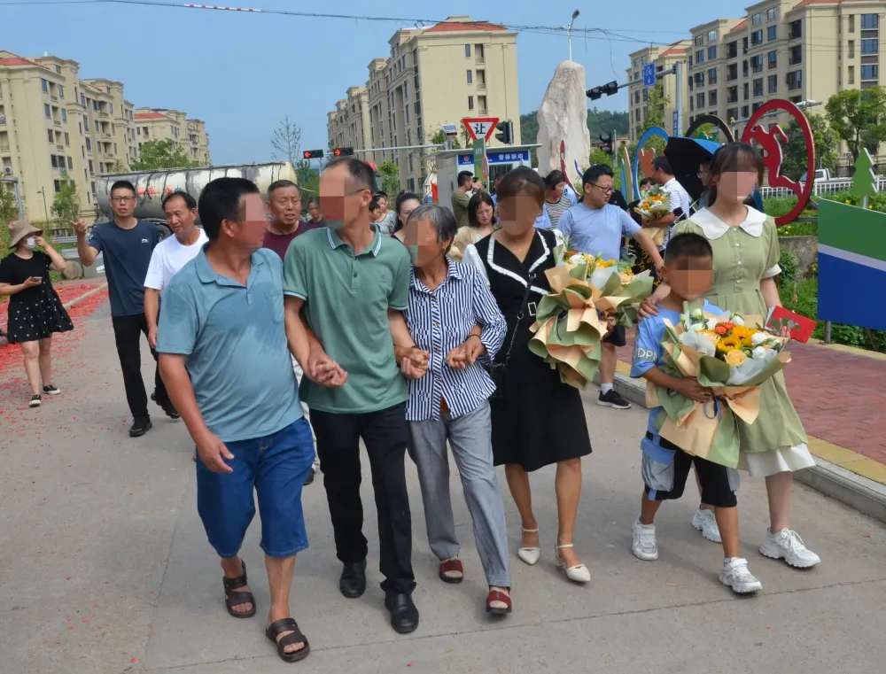 浙江衢州公安助力,失散41年的他们重聚了