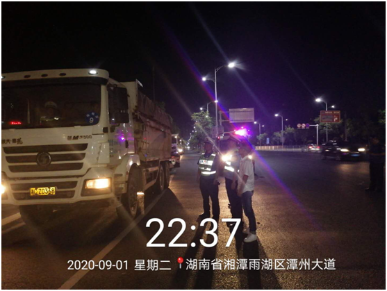 雨湖区：超限超载车辆再无“安全时段”