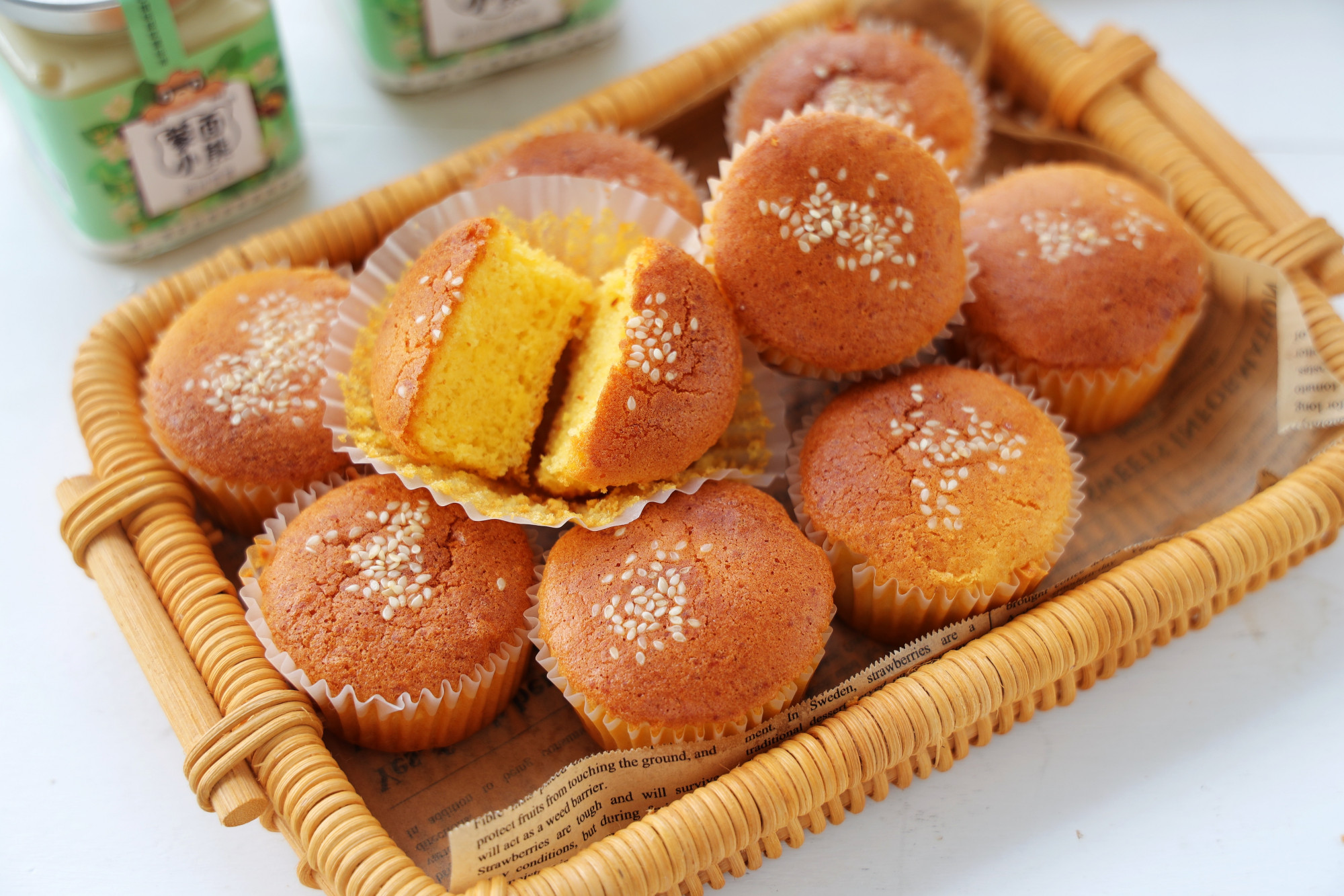 蜂蜜脆皮老式蛋糕，全都是兒時的味道，掌握技巧，在家做很簡單