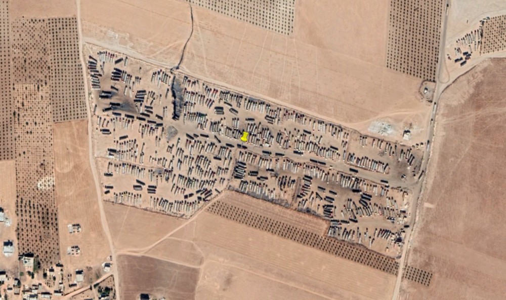 叙军弹道导弹立功！一发干掉上百辆油罐车，土