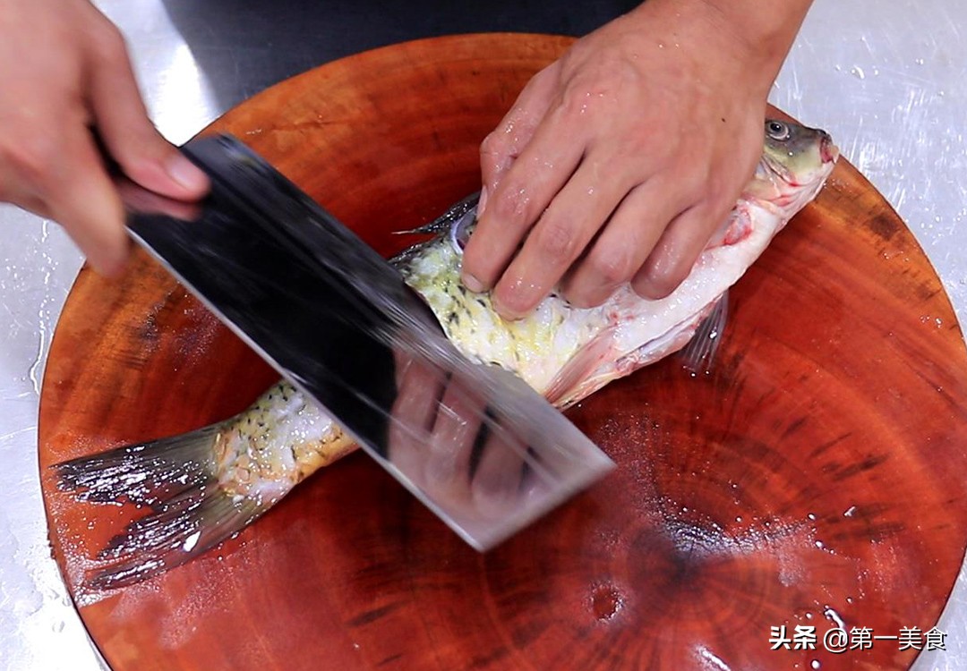 图片[2]-酸辣鱼怎么做才好吃？厨师长教你做法和诀窍 酸爽开胃 鲜嫩滑口-起舞食谱网