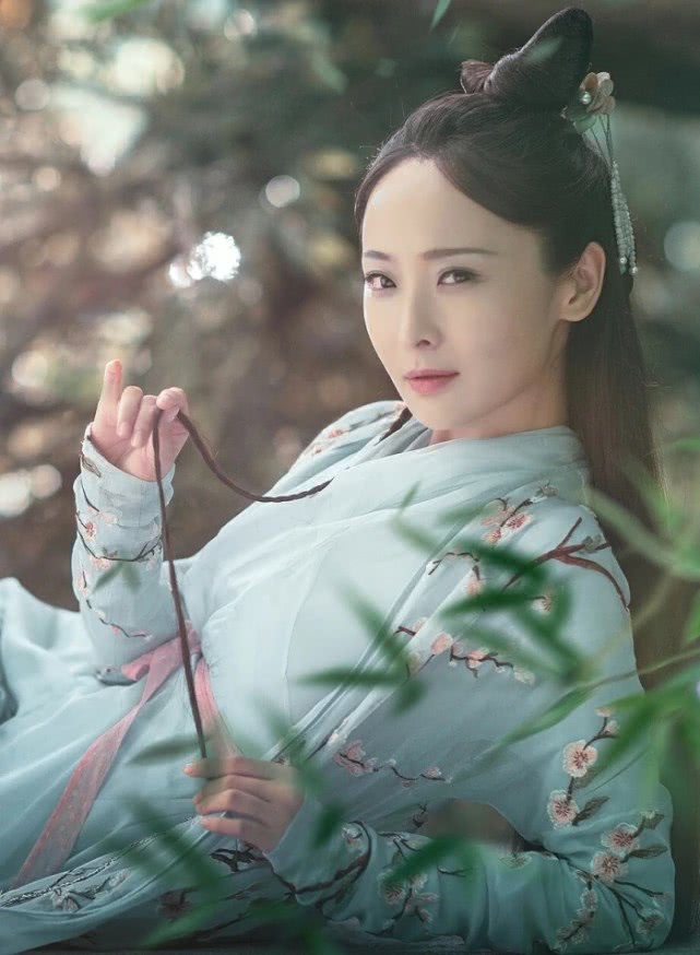 比胡冰卿还要难红的女星新剧搭档男神任嘉伦，都没有让人关注到她