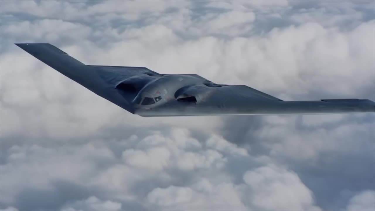 “轰-20”将亮相国庆节？中国空军表态：历史性跨入战略空军门槛