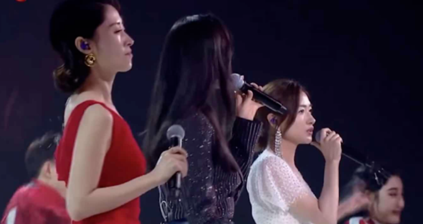 刘敏涛直拍破三千万，网友称她‘顶刘’，本人