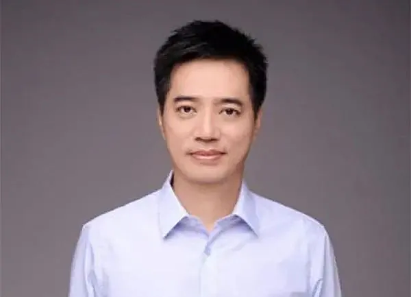 一个60后打工人走了，这家火锅店竟暴跌20个亿