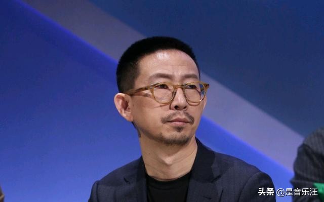 苏有朋私下说，心里住着一个“丁太升”，和善的背后是收起的锋芒
