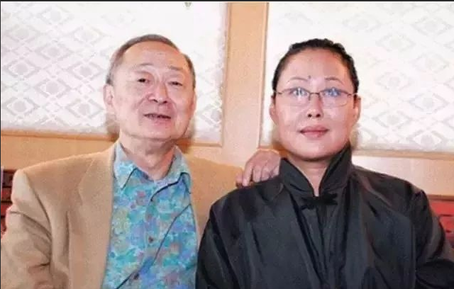斯琴高娃嫁华裔丈夫：跨国分居有爱有痛