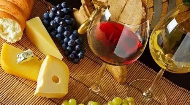 为什么喝葡萄酒可以帮助保持身材？