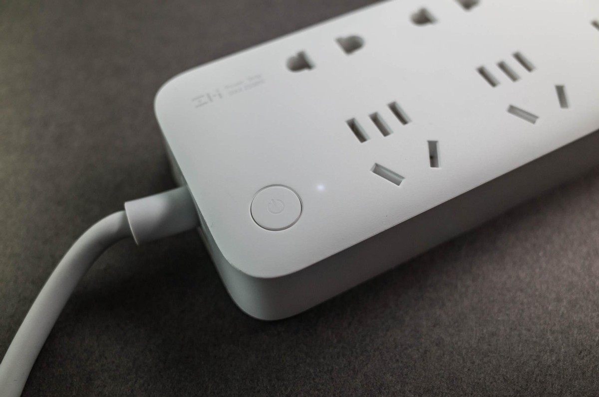 充电一步到位：紫米65W六位延长线插座