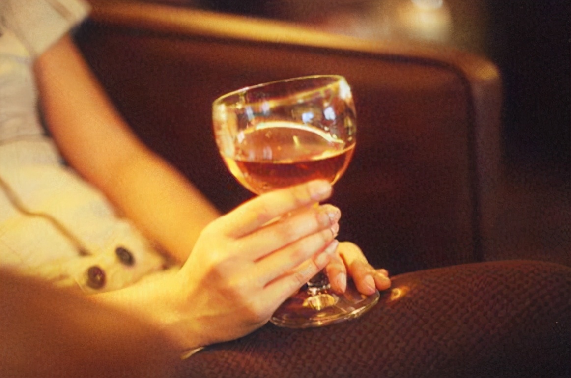 當酒被喝下的那一刻，身體就有了反應？ 醫生教您飲酒攻略