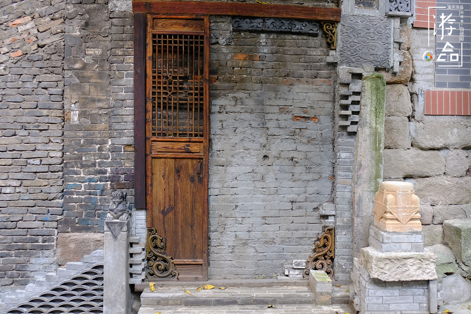 3种重庆民居建筑，不同阶层之间差异明显，但吊脚楼却贯穿始终