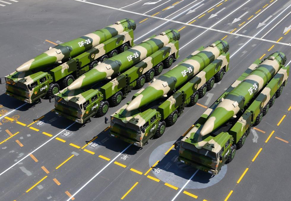 东风导弹真能击沉航母？美军做了次试验，十几枚就能拿下印度洋