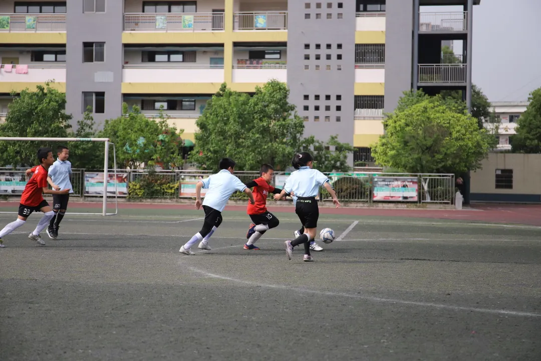 奔跑吧,足球少年——天府新区南湖小学2021班级足球联赛掠影