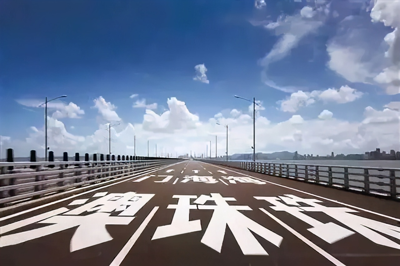 東鵬榮獲2021年“家居行業(yè)服務(wù)榜樣”和家居五星服務(wù)門店榮譽(yù)