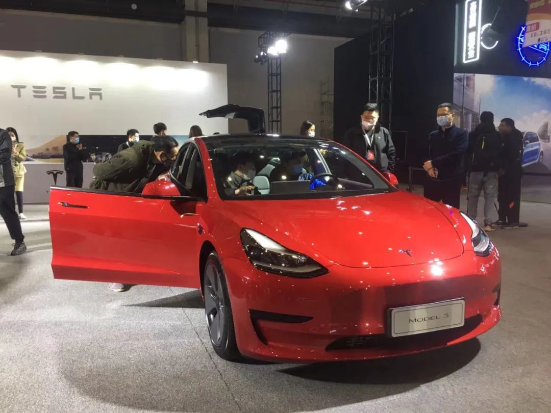 自贸港2021年第一个车展，是新能源汽车，释放了什么信号