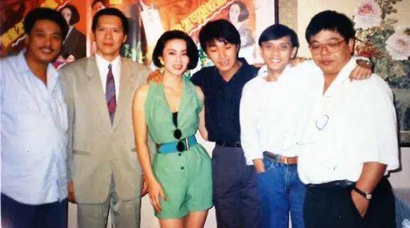 王晶不仅拉回了:主演"三叔"吴孟达,"大军"程东,"龙五"向华强,客串"绮