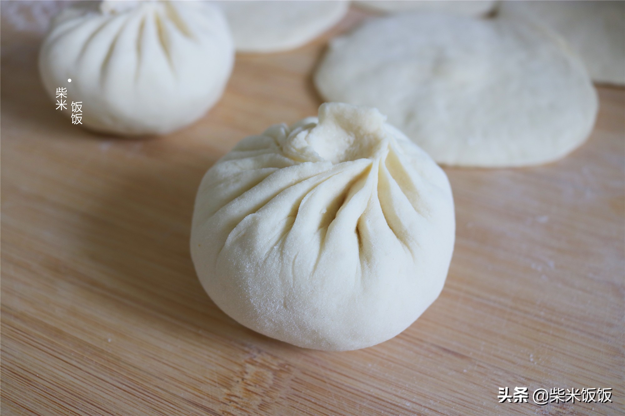 比肉包還好吃的素餡包子，夏天吃最合適，太香了