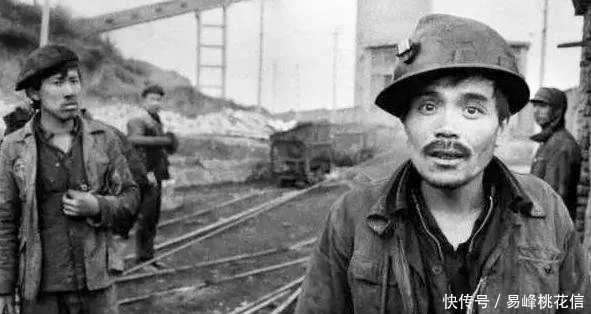 1992年中国老照片 图2大部分人没有、图4有钱人才