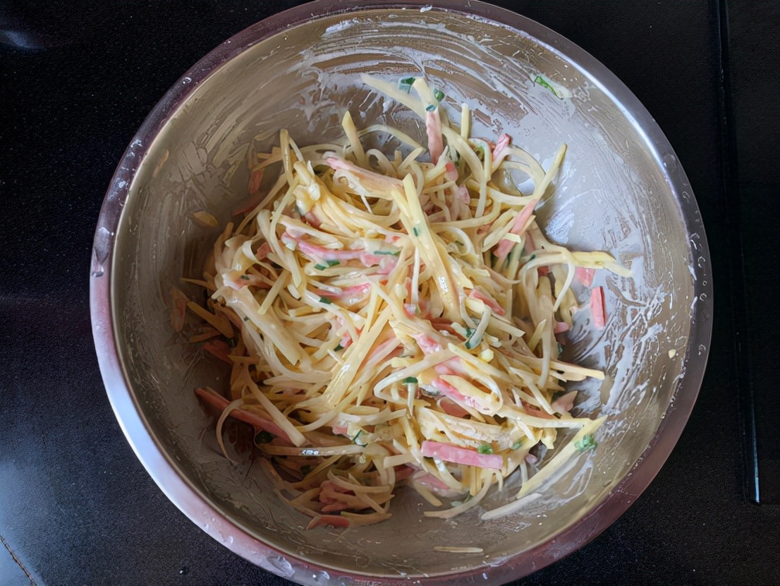 软糯好吃的早餐土豆饼，简单又惊艳，简直不要太好吃