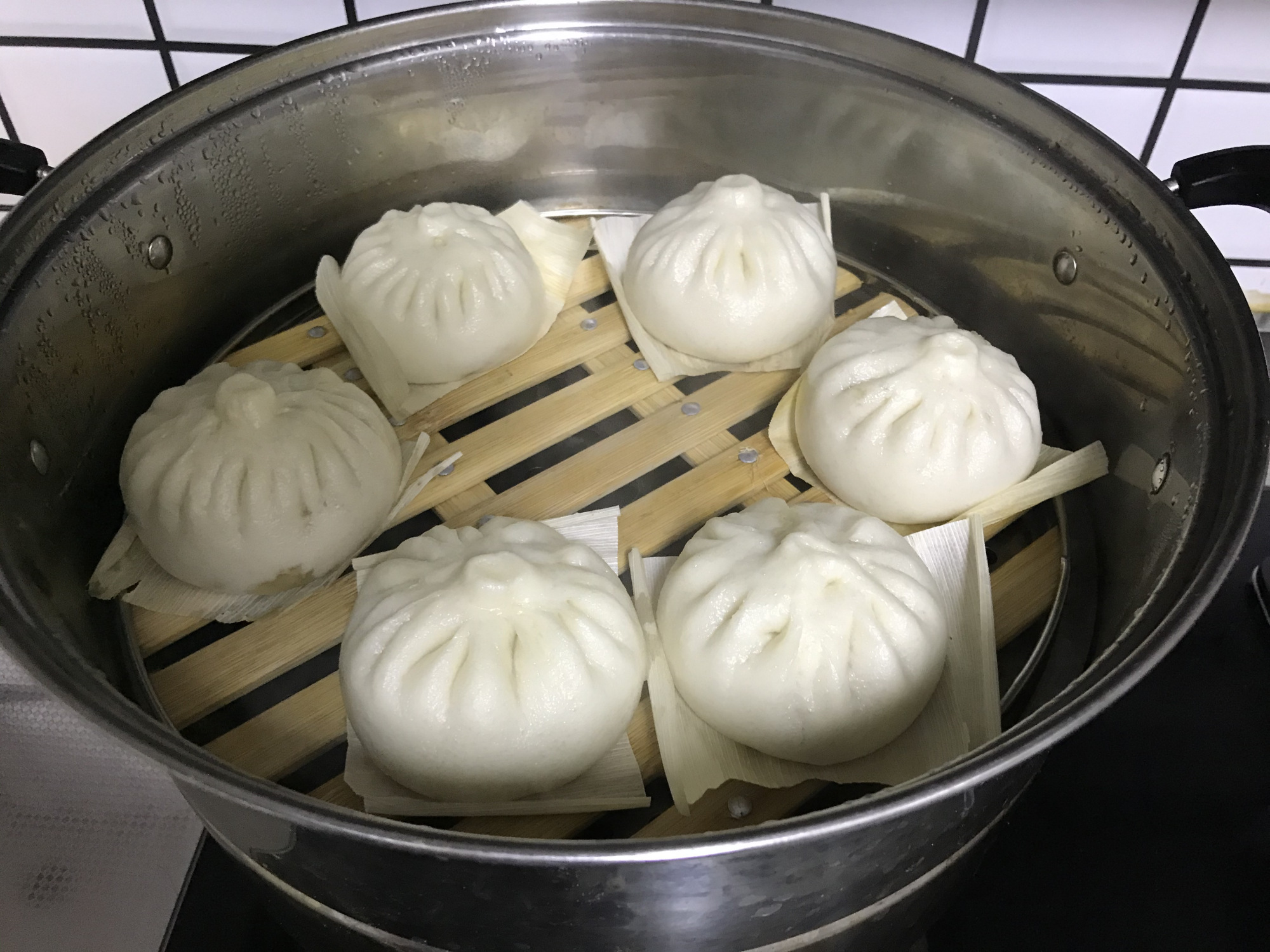 蒸包子不變形有竅門，學會這幾招，蓬鬆暄軟，不塌陷，一次會成功