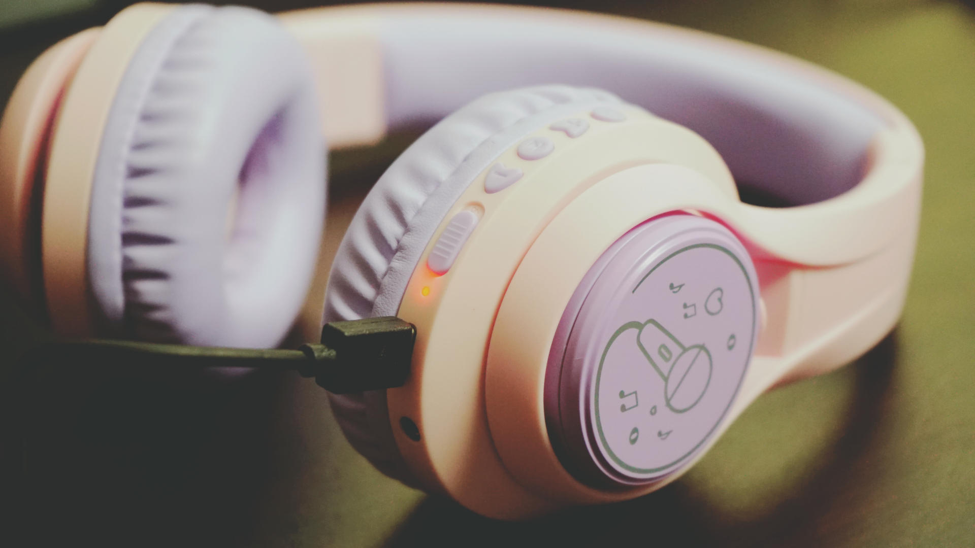 有小孩子也能互不打扰！趣倍BTH16儿童耳机网课必备神器