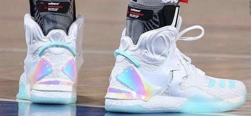 又帅又能打！5双性能颜值兼备的阿迪篮球鞋