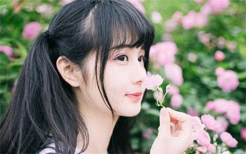 逗女孩子开心的搞笑短信 微信朋友圈让人开心的幽默句子图片