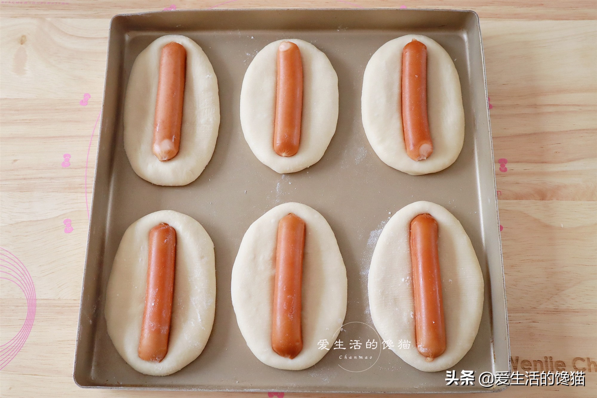 熱狗麵包的懶人做法，用料足，省時省力，香甜柔軟，小白也零失敗