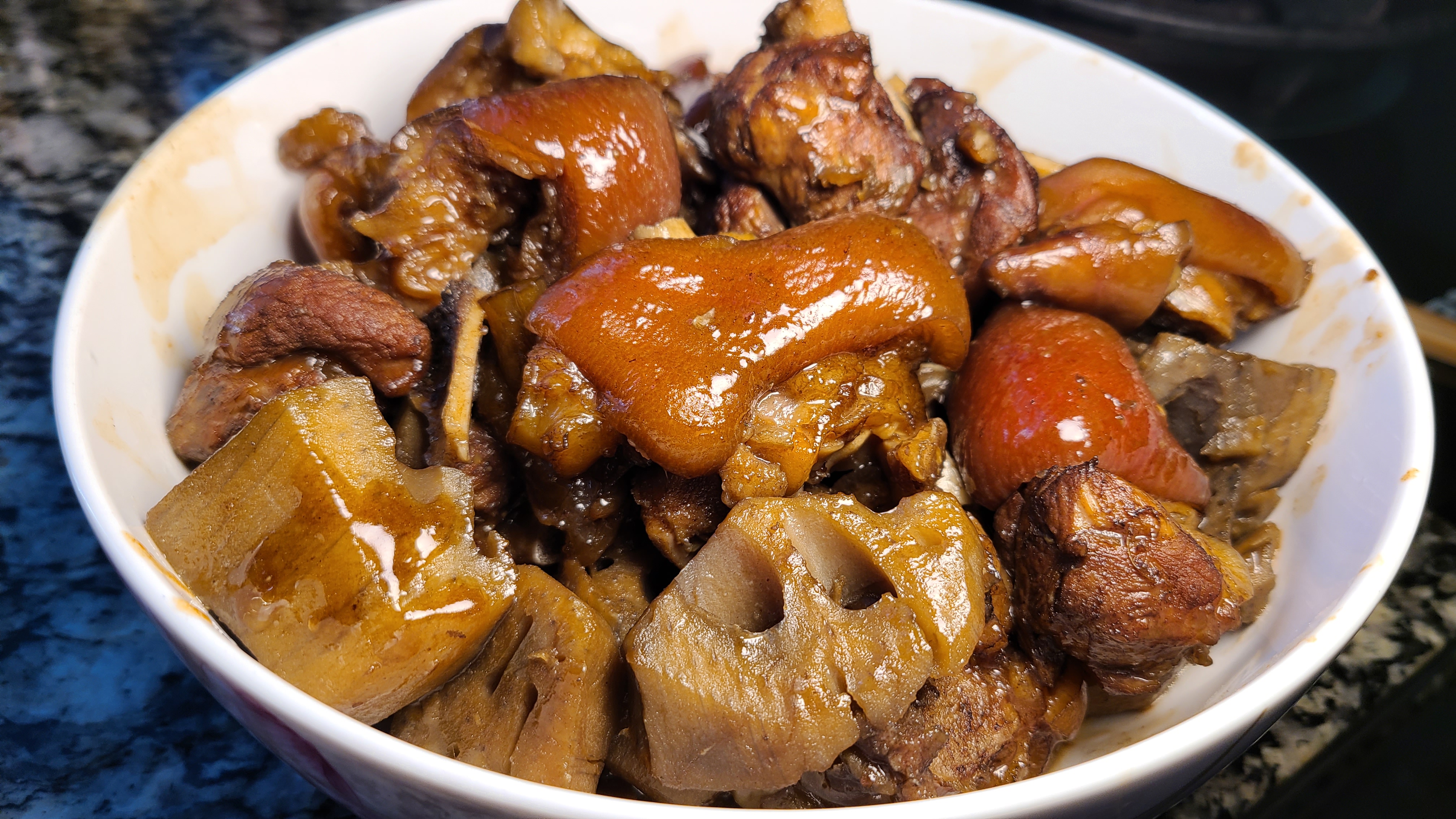 豬腳這個吃法太香了，很好吃的一道美食，簡單家常又下飯