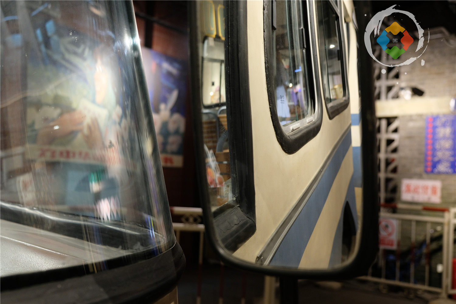 洪崖洞收费区域开放，29元回到80年代的重庆，你会去打卡吗？