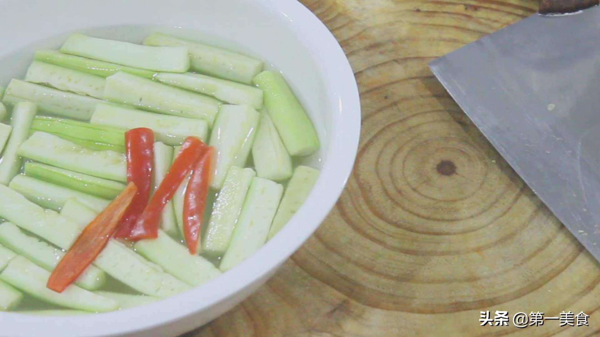 ˿���ն�����������������ճ����ɫ�����ˣ�ֻ��һ������