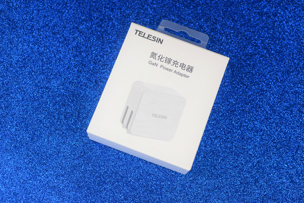 小米11、苹果12不带充电器？氮化镓快充头应该是个不错的选择