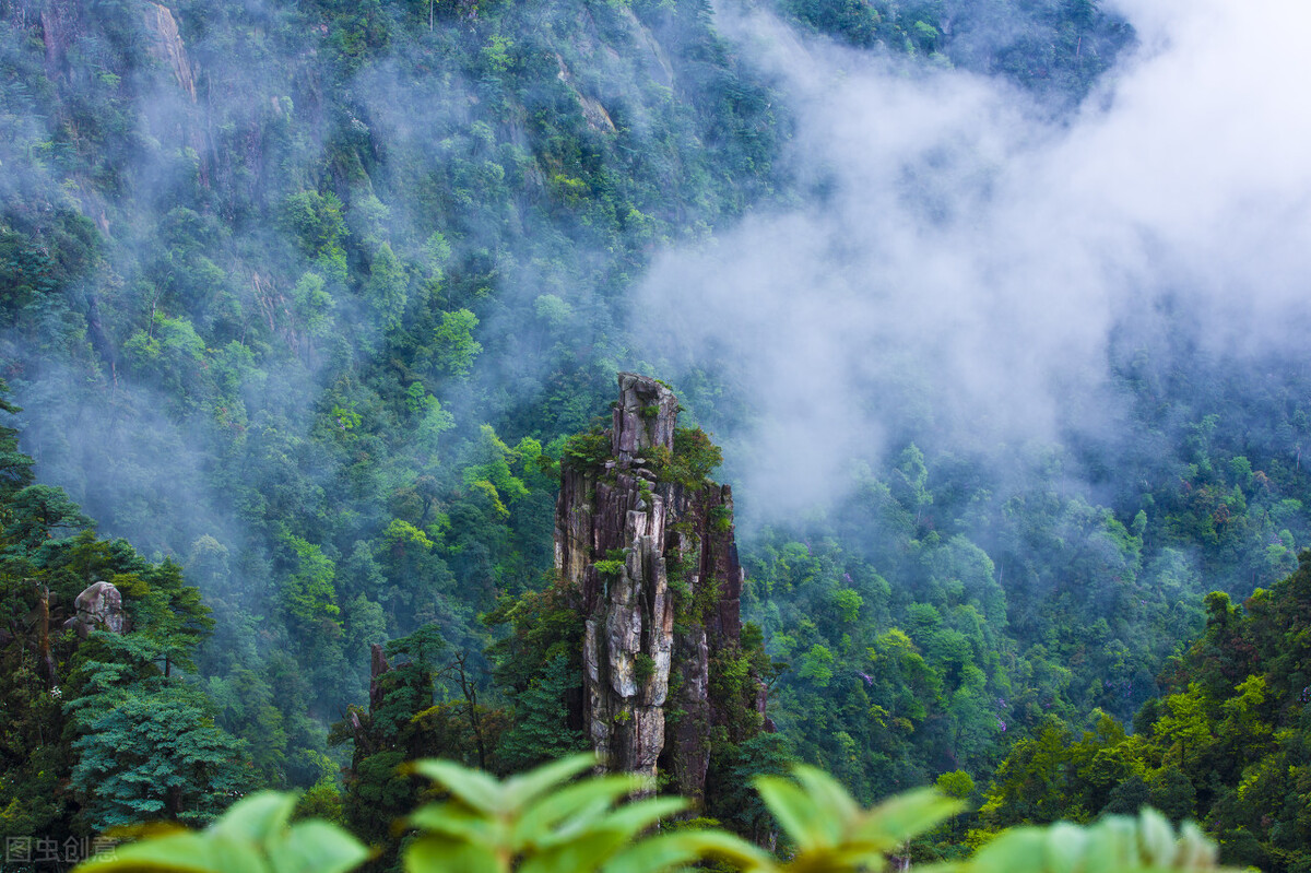 一生必去的10座低调名山，风景不输三山五岳，比佛、道教名山都美