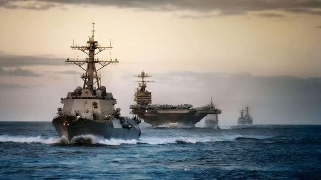 我命在我，5年前中美海军对峙南海，最后关头双航母为何突然离开
