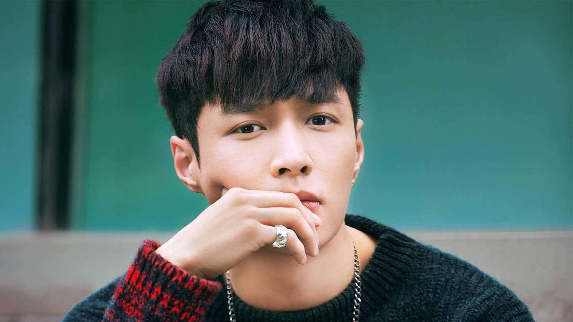 张艺兴再被安利，作品火到国外，解约后口碑果