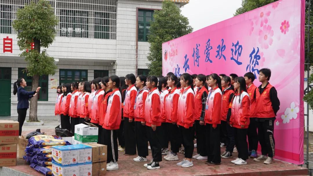 经开学子赴宁乡市欣云博爱残疾人托养服务中心开展志愿服务活动