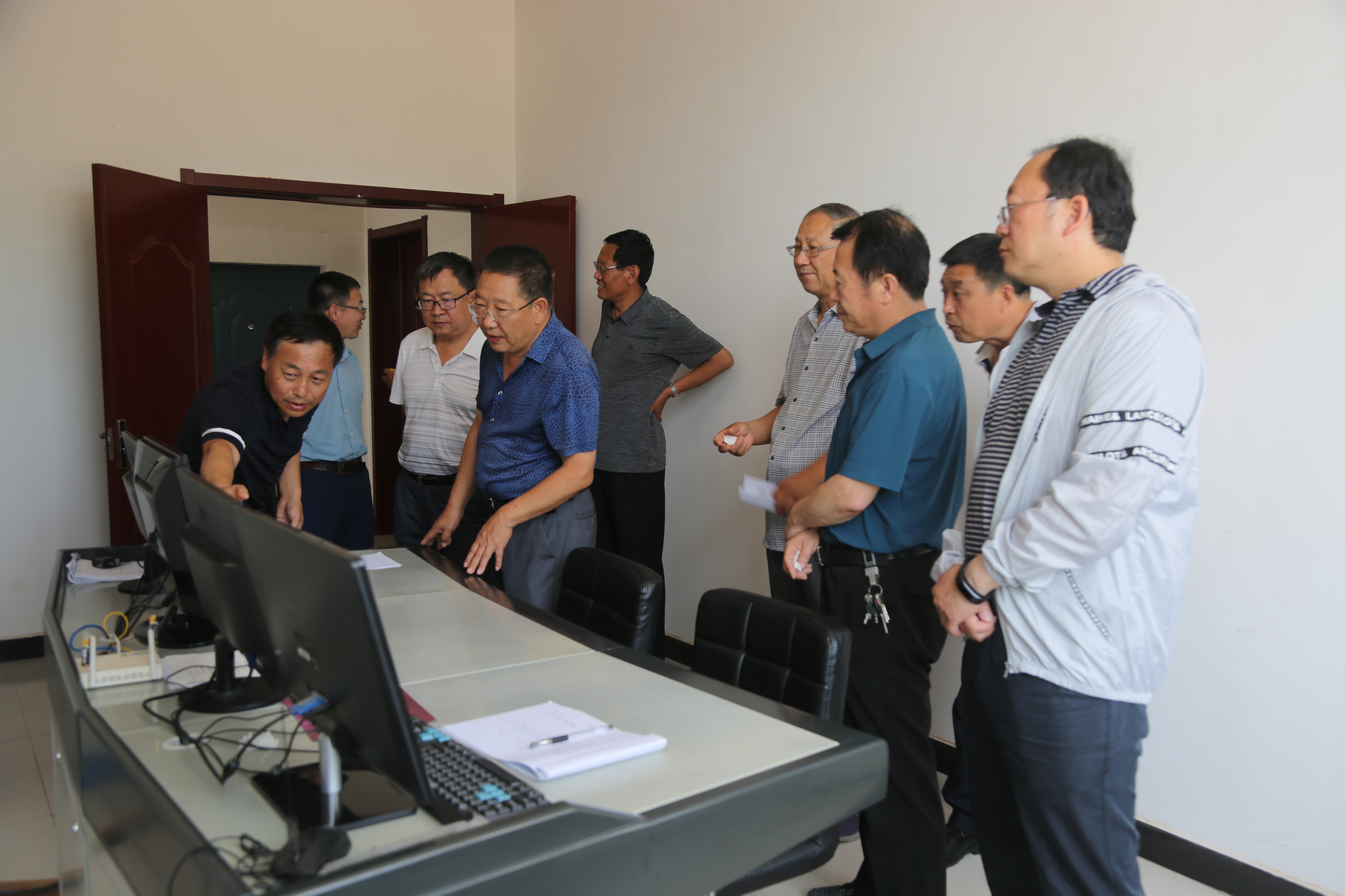 老河调水三百里，惠及十万蒙汉亲