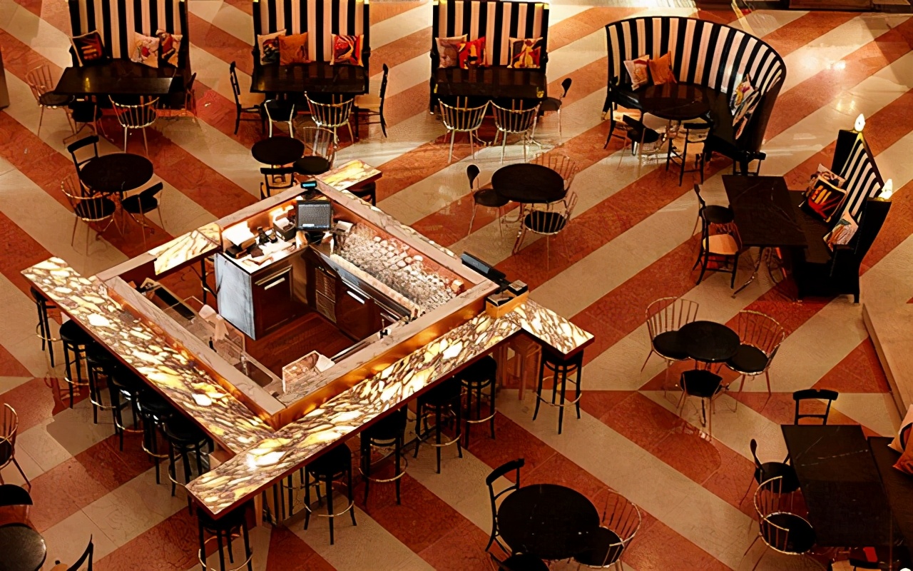 这把人类高质量座椅，和皇冠一样闪耀