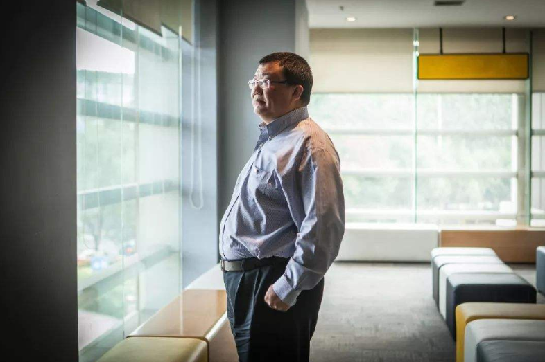 起底“金融巨鳄”家族财富：资本铁链错综复杂