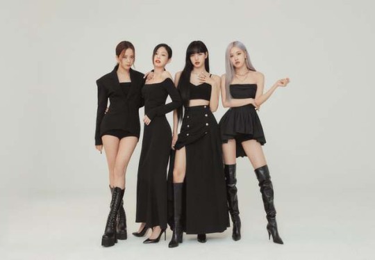 BLACKPINK加入Weverse，启动新社区服务，YG开启新一轮吸金模式