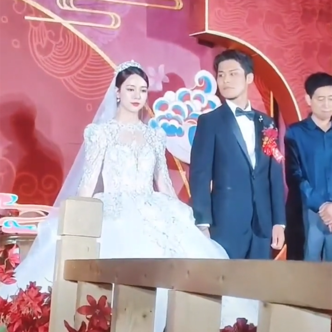 知名网红 大杨哥 结婚 新娘酷似吉娜 现场都是豪车 社会热点 收录中国