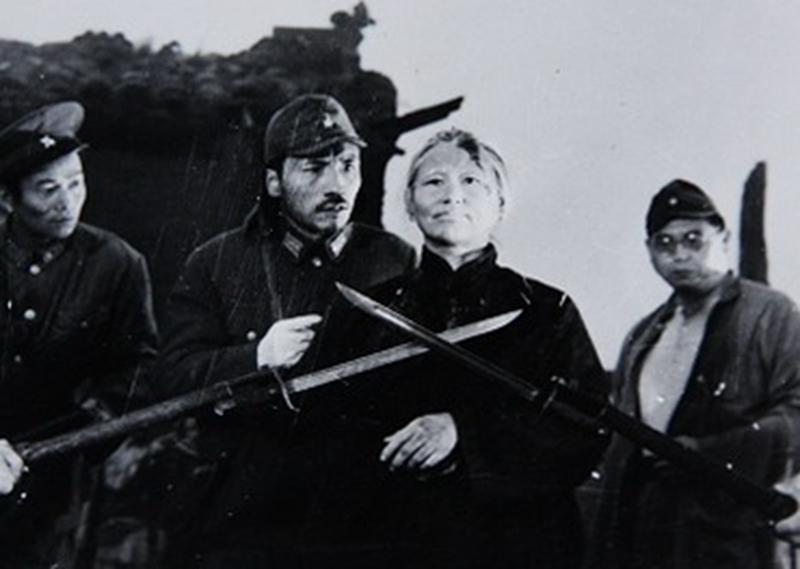 她是《小兵张嘎》嘎子奶奶，“北影四大老旦”