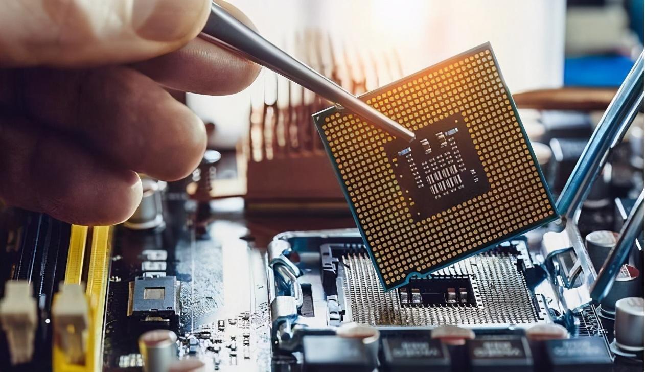 华为攻克3nm，中芯为何还热衷28nm？中国院士说出缘由
