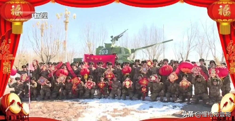 各軍種花式哭窮：空軍開殲7、陸軍用T34、武警抽出一把鍬