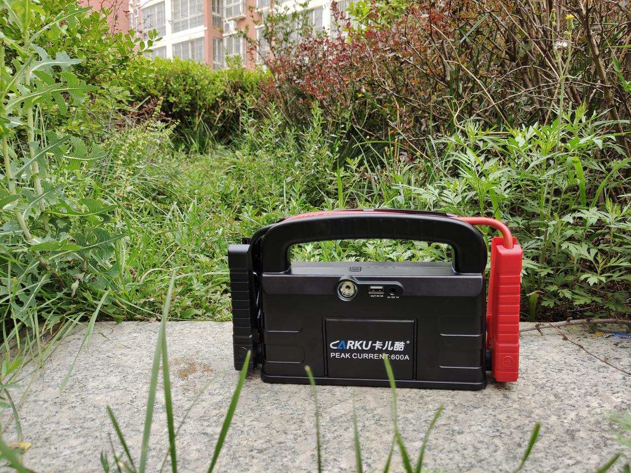 老司机出车必备神器——卡儿酷汽车启动电源，让每一次出行都安心
