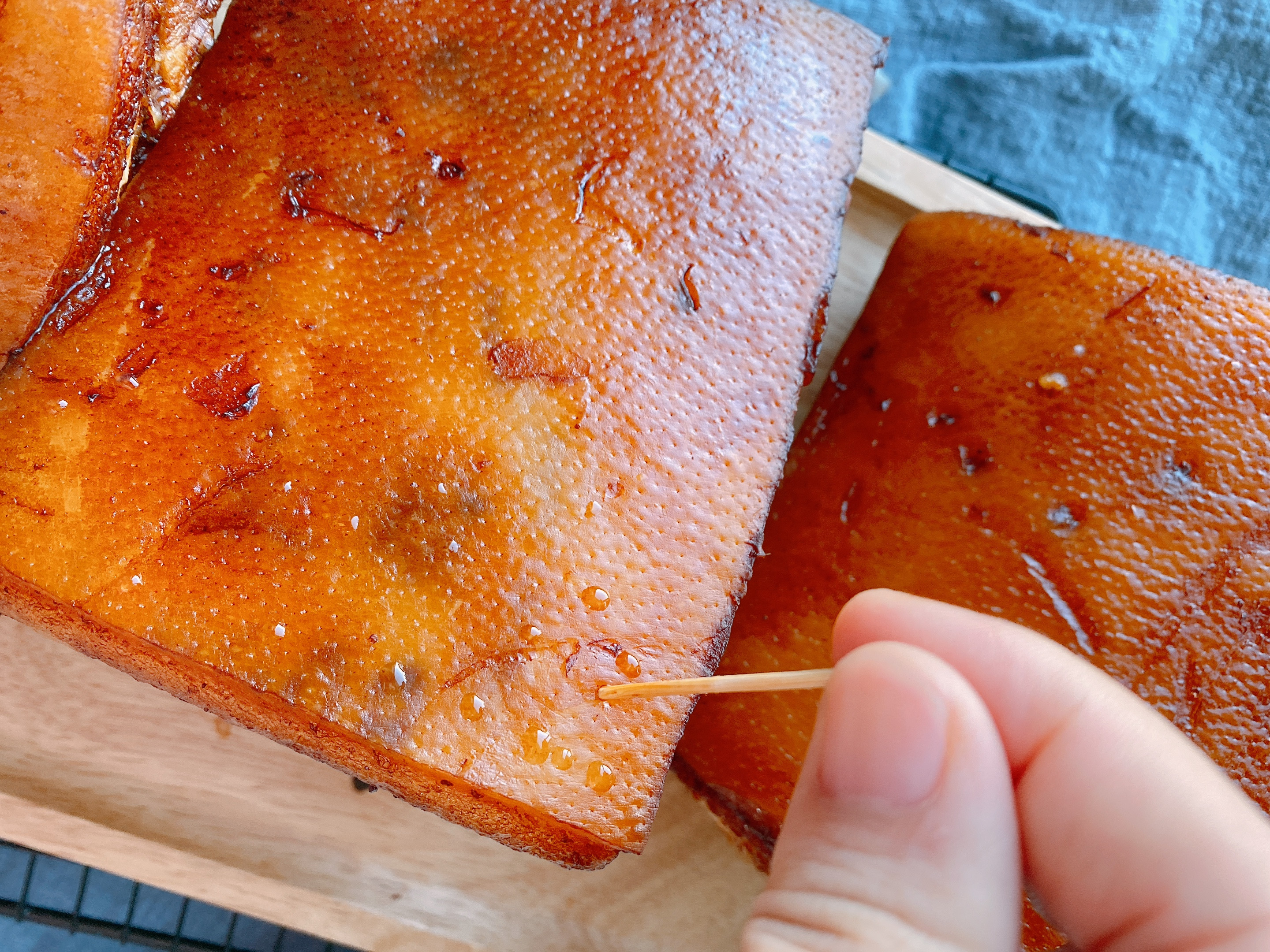 過年炸扣肉總失敗也不起泡，找到5個關鍵點，做出正宗的虎皮扣肉