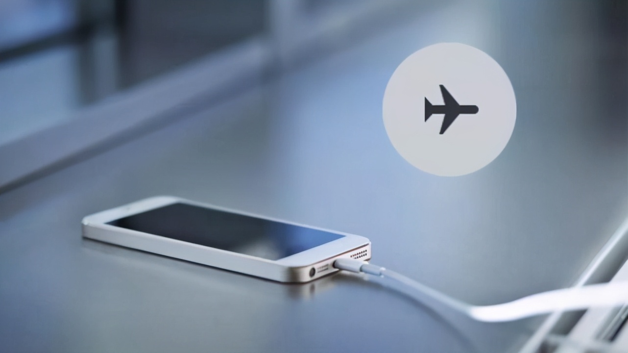 坐飞机可以玩手机吗好吗，怎么坐飞机可以玩手机吗