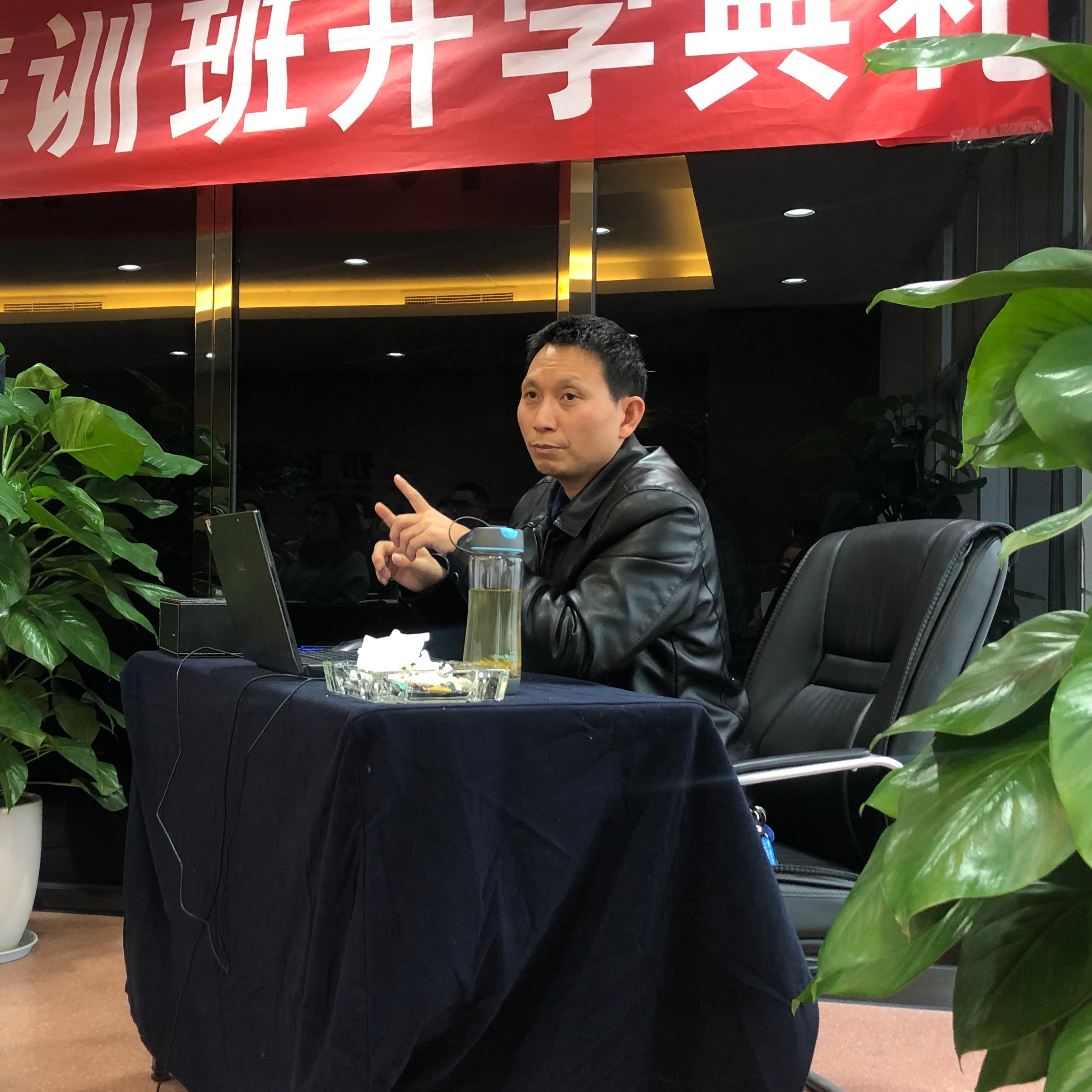 �۷ɼ��Ź���ѧԺ | ���̼���������ѵ�࿪ѧ��