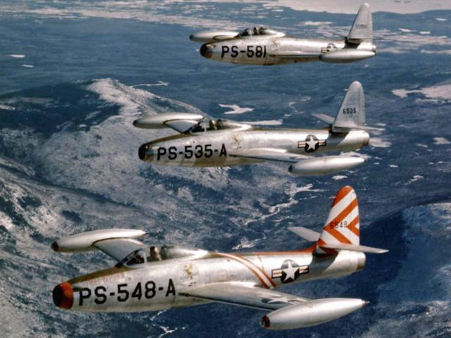 美军王牌飞行员被19岁志愿军击落，被俘后越狱，还假扮苏军偷飞机